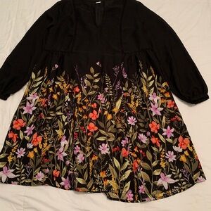 3/$10 Old Navy Black Floral Long Sleeve Dress